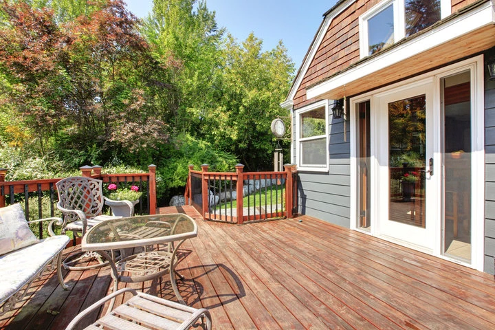 Sacramento residential neighborhood featuring custom outdoor living spaces and decks